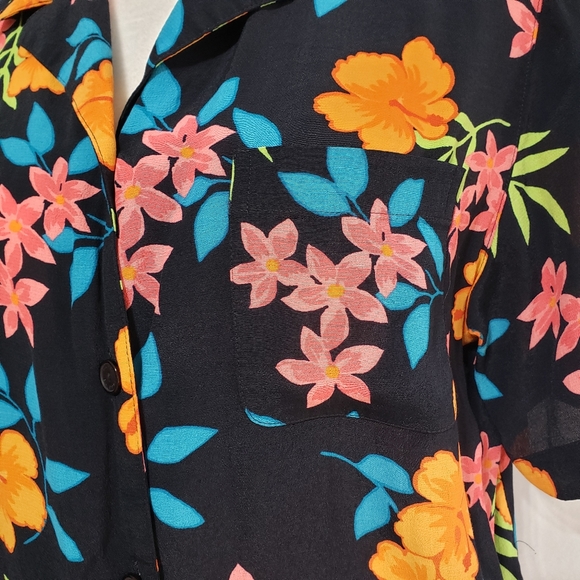 Marsh landing Tropical Floral Button Down Shirt - Picture 4 of 5